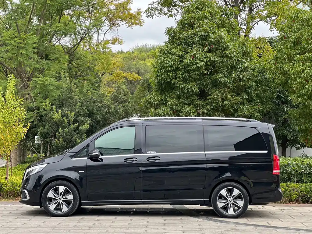 Mercedes-Benz V-Class — фото 4