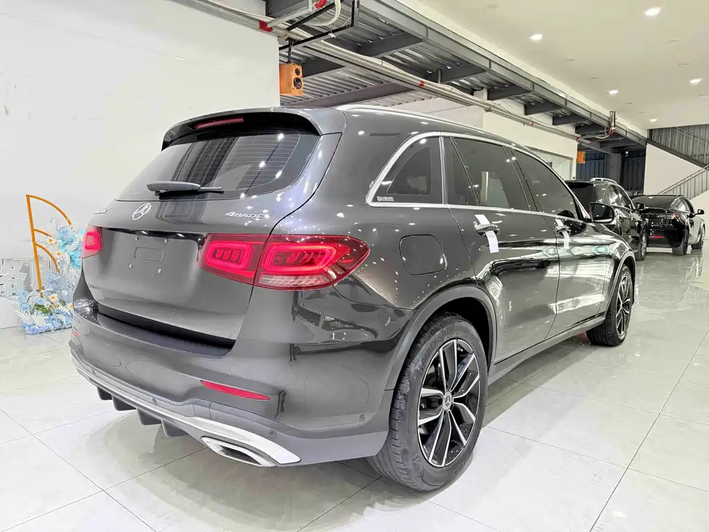 Mercedes-Benz GLC — фото 6