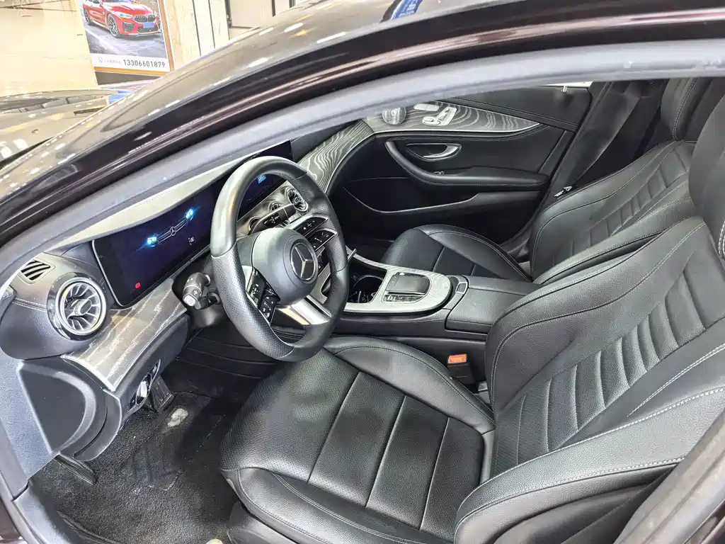 Mercedes-Benz E-Class — фото 5