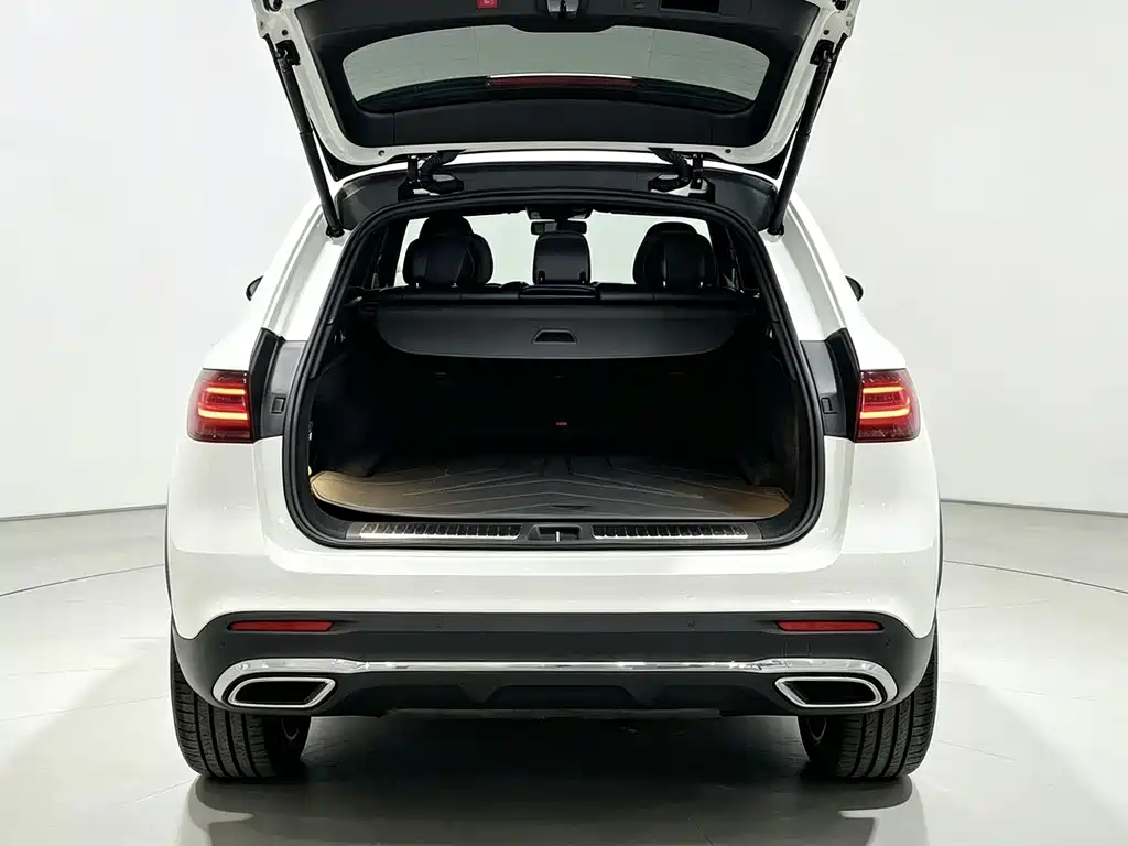 Mercedes-Benz EQE SUV — фото 8
