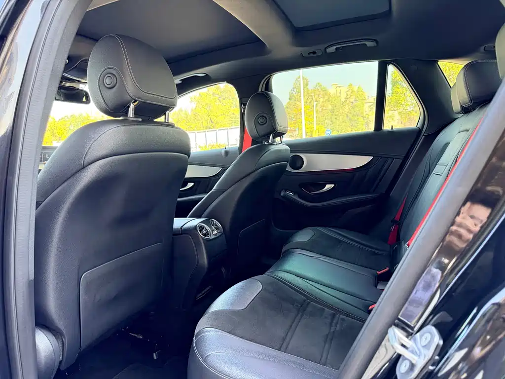 Mercedes-Benz GLC AMG — фото 7