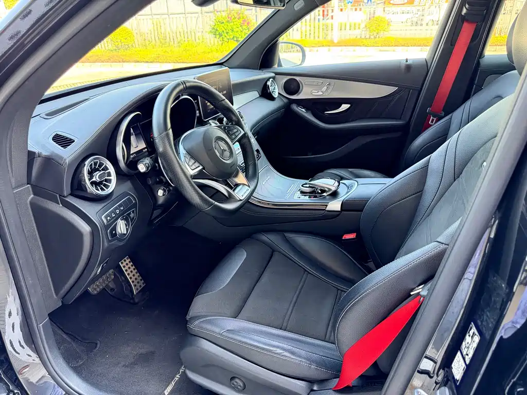 Mercedes-Benz GLC AMG — фото 9