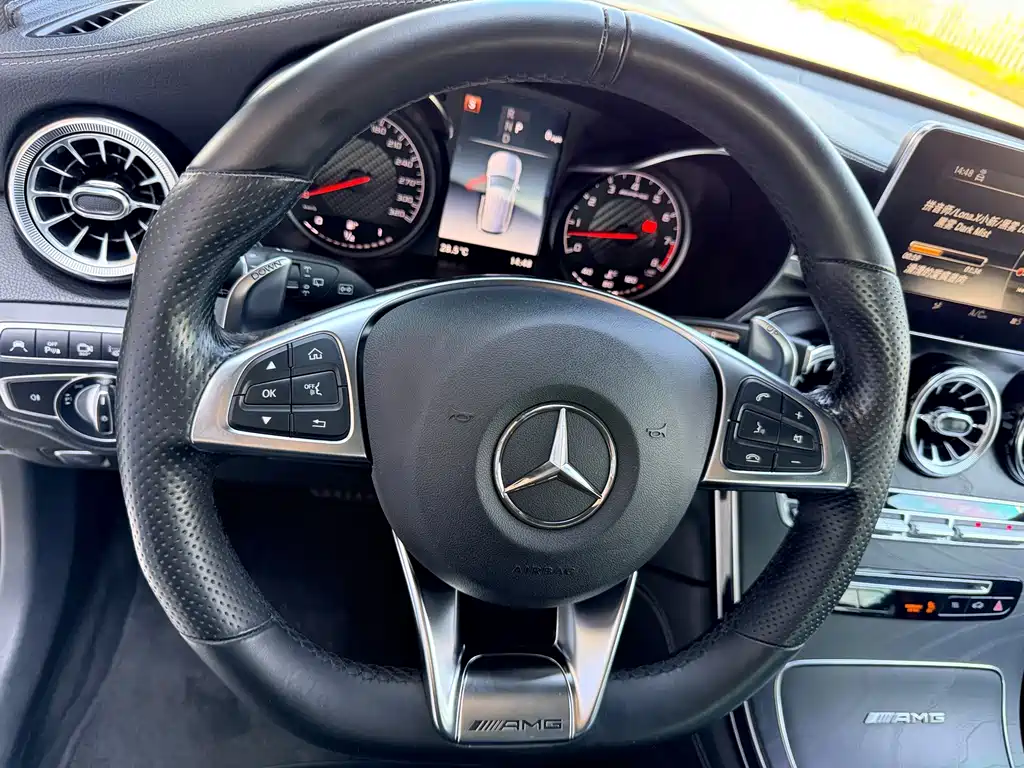 Mercedes-Benz GLC AMG — фото 10