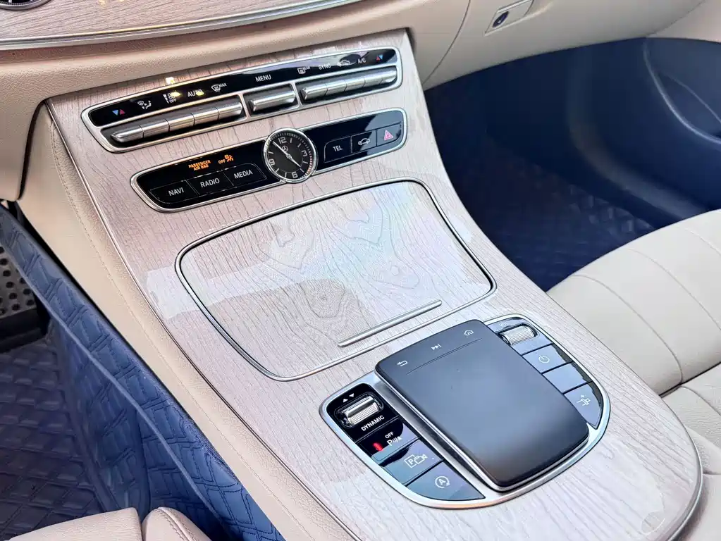 Mercedes-Benz E-Class (Import) — фото 13