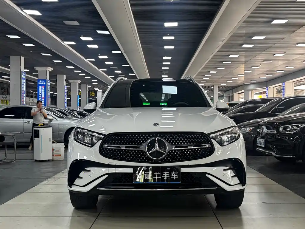 Mercedes-Benz GLC — фото 2