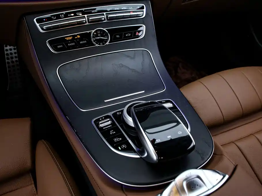 Mercedes-Benz E-Class (Import) — фото 10
