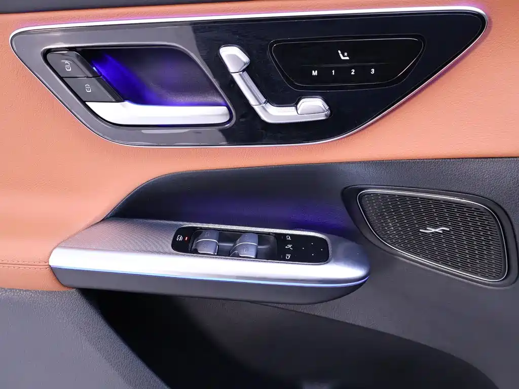 Mercedes-Benz GLC — фото 17
