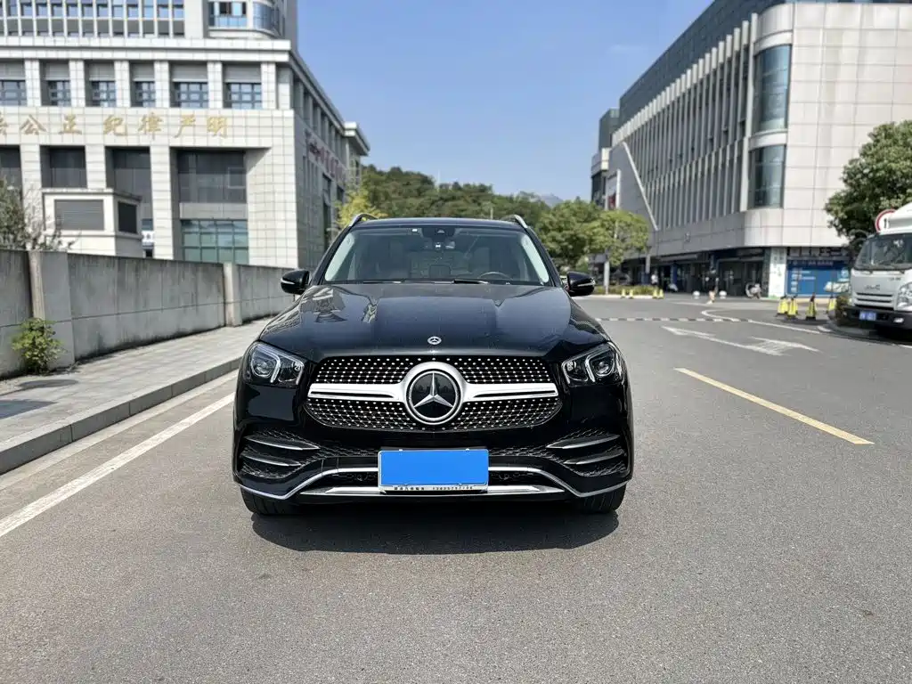 Mercedes-Benz GLE (Import) — фото 2