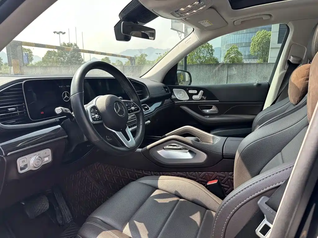 Mercedes-Benz GLE (Import) — фото 9