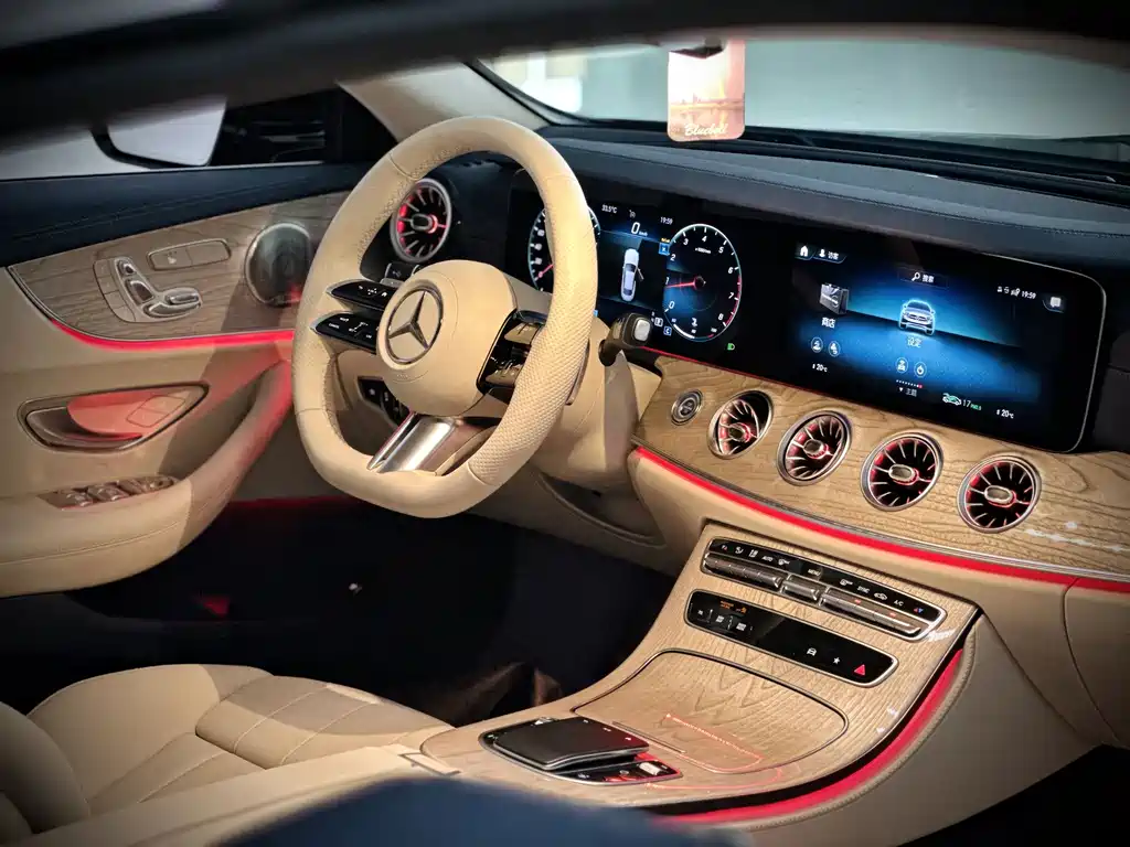 Mercedes-Benz E-Class (Import) — фото 9