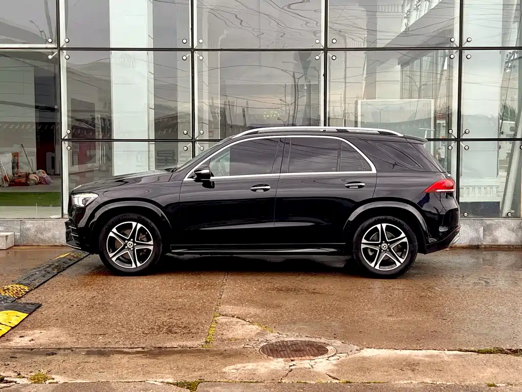 Mercedes-Benz GLE (Import) — фото 8