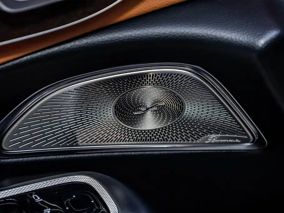 Mercedes-Benz E-Class — фото 13