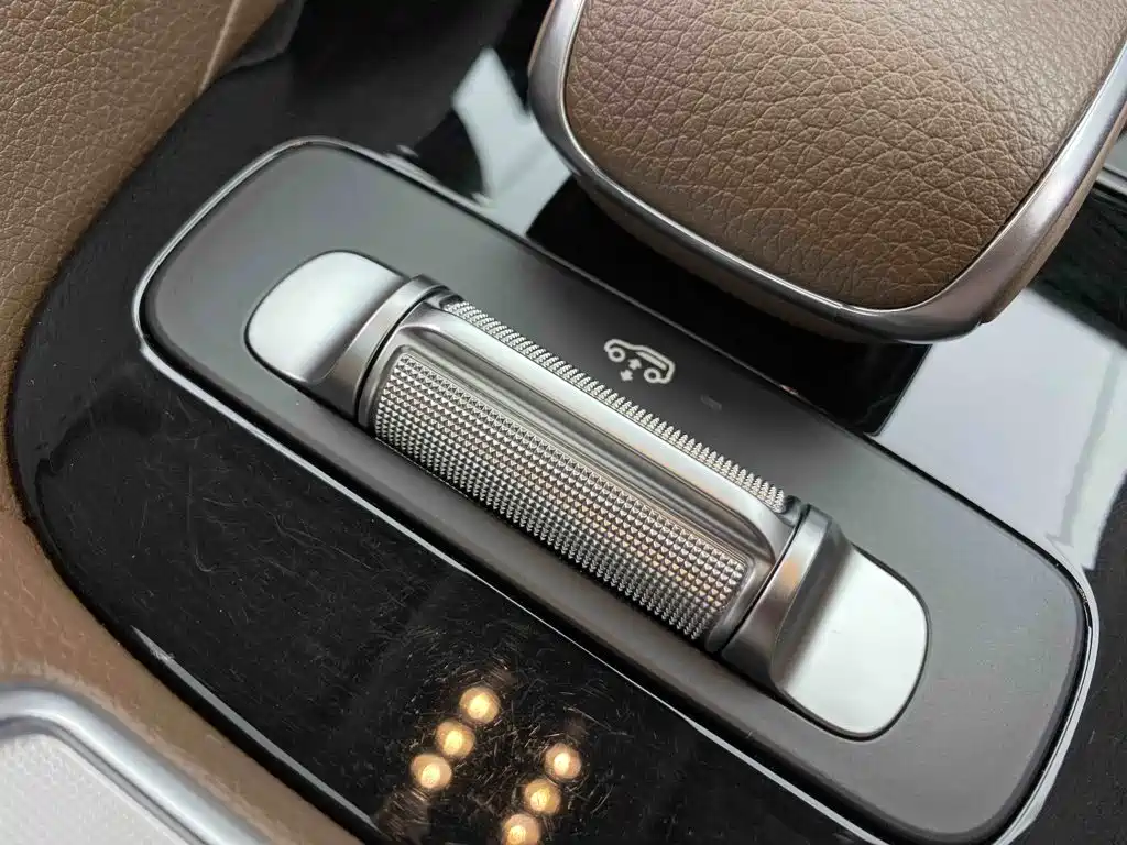 Mercedes-Benz GLE (Import) — фото 26