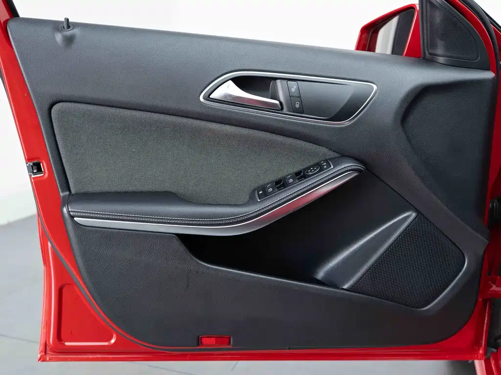 Mercedes-Benz A-Class (Import) — фото 10