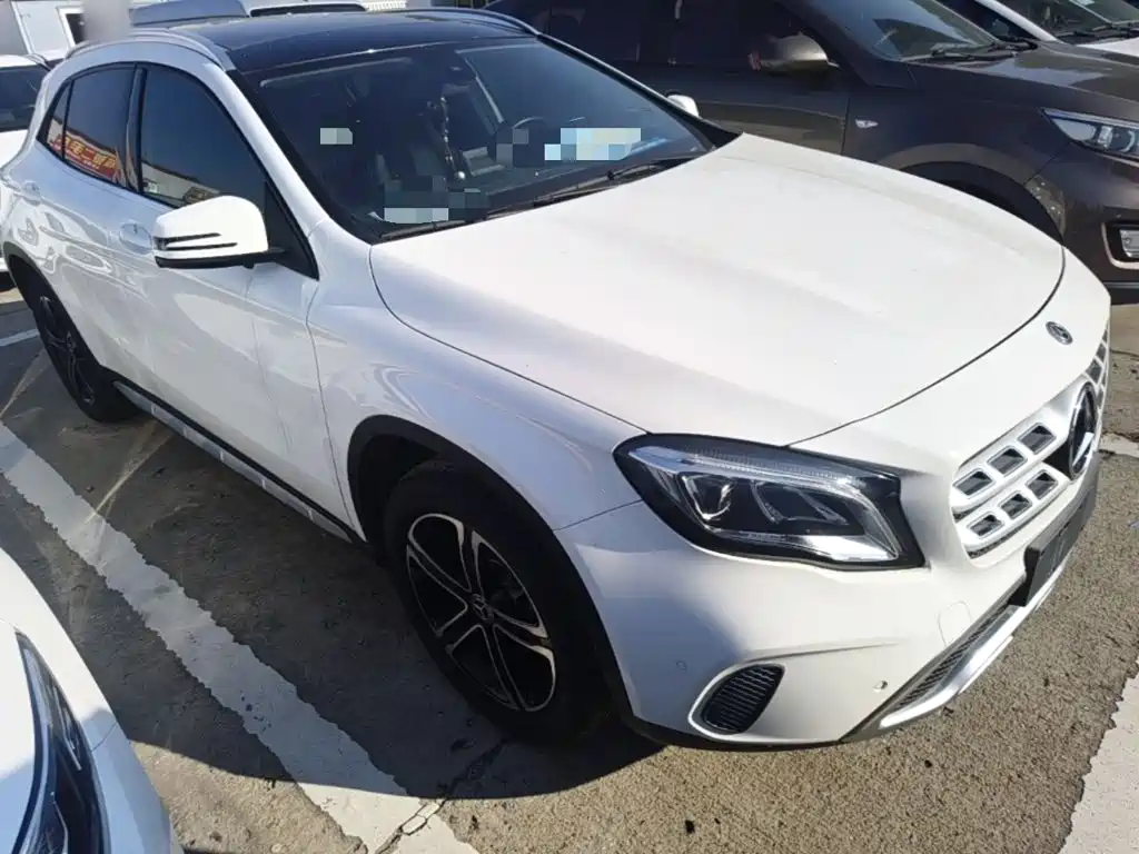 Mercedes-Benz GLA — фото 3