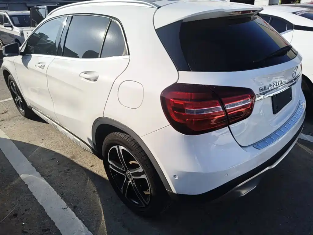 Mercedes-Benz GLA — фото 4