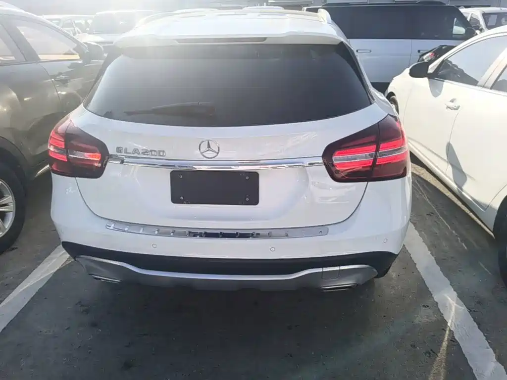 Mercedes-Benz GLA — фото 5