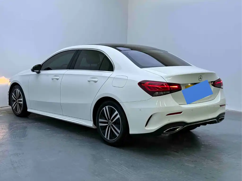 Mercedes-Benz A-Class — фото 7