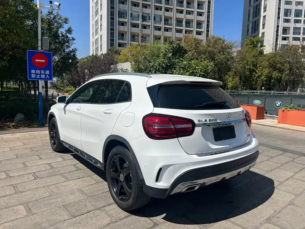 Mercedes-Benz GLA — фото 13
