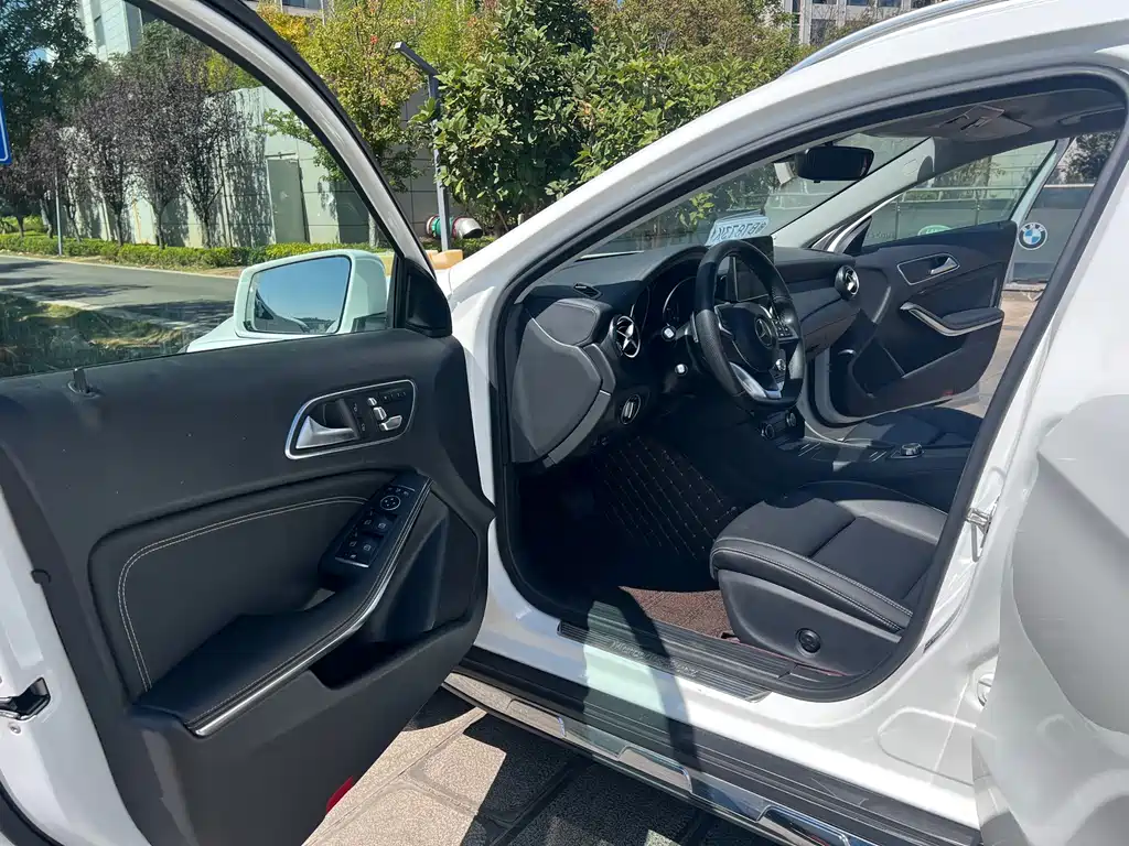 Mercedes-Benz GLA — фото 4