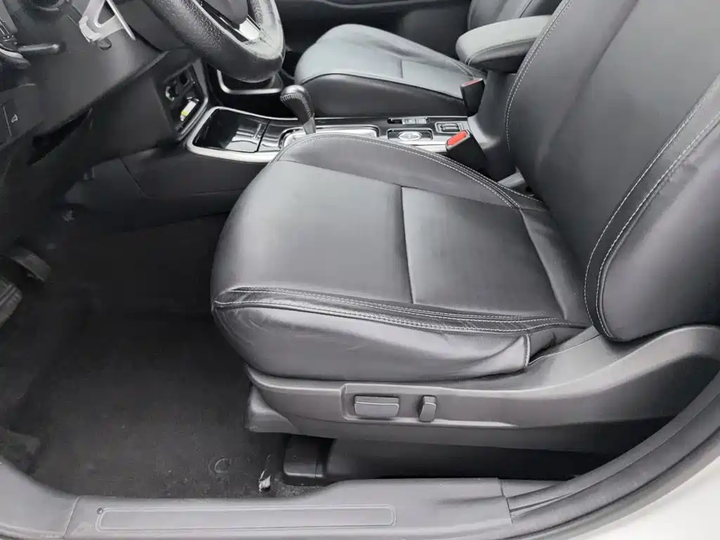 Mitsubishi Outlander — фото 20