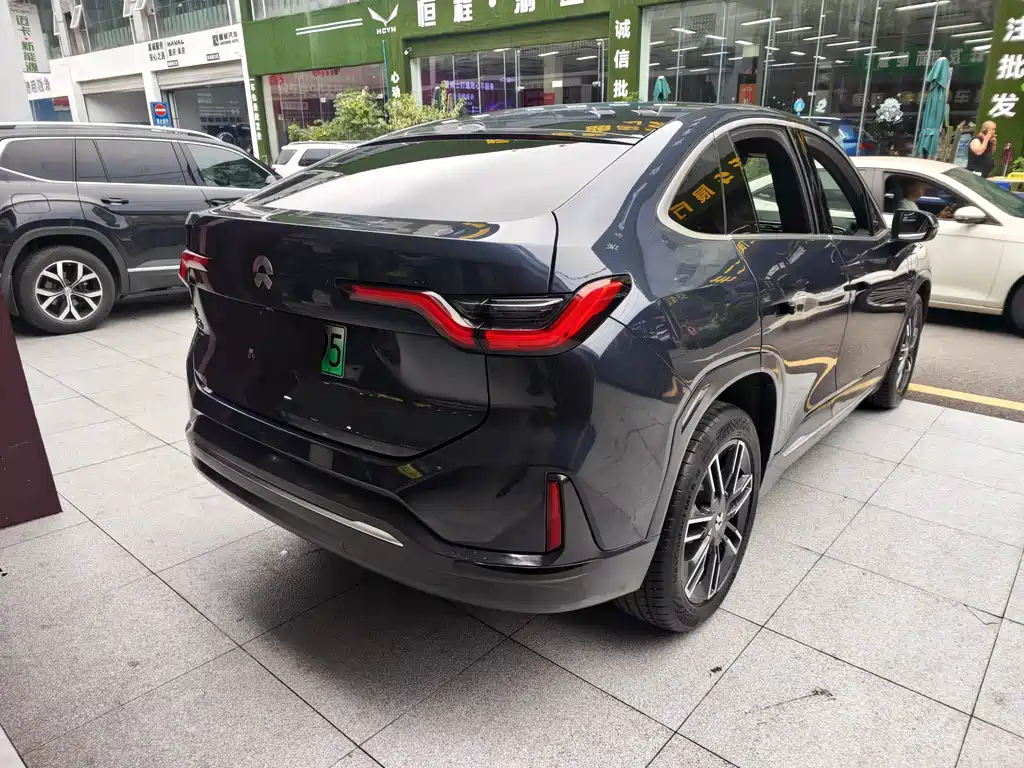 NIO EC6 — фото 11