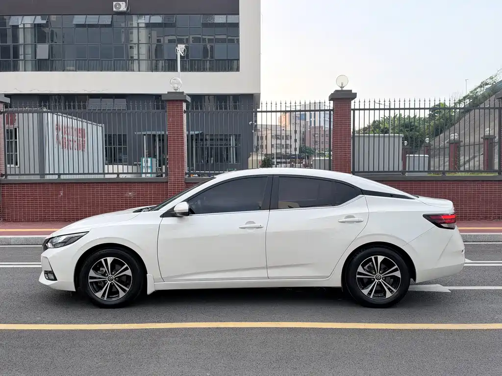 Nissan Sylphy — фото 7