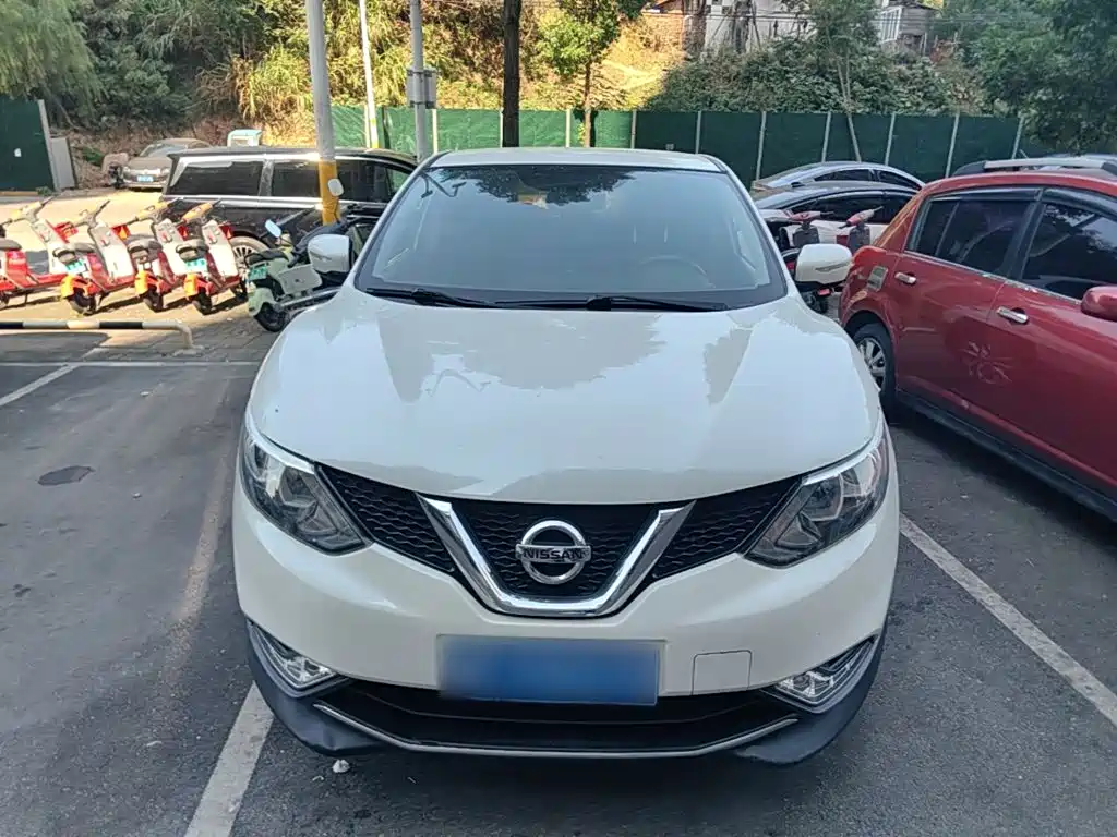 Nissan Qashqai — фото 2