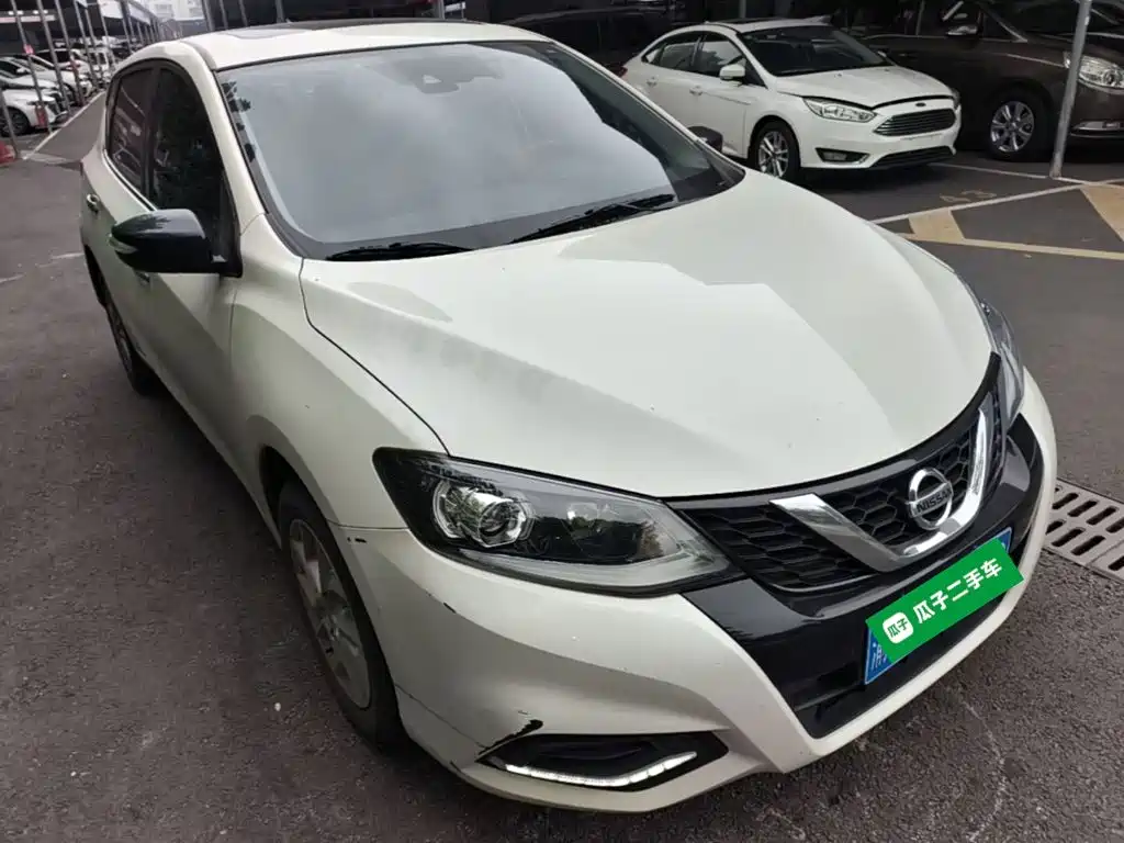 Nissan Tiida — фото 3