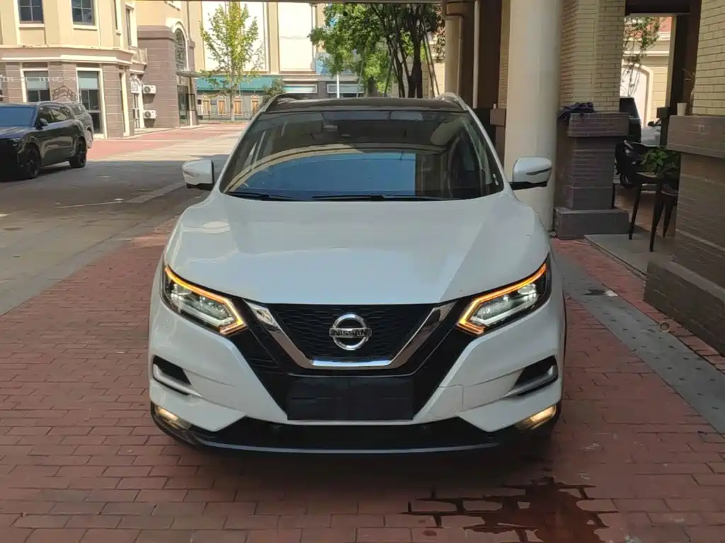 Nissan Qashqai — фото 2