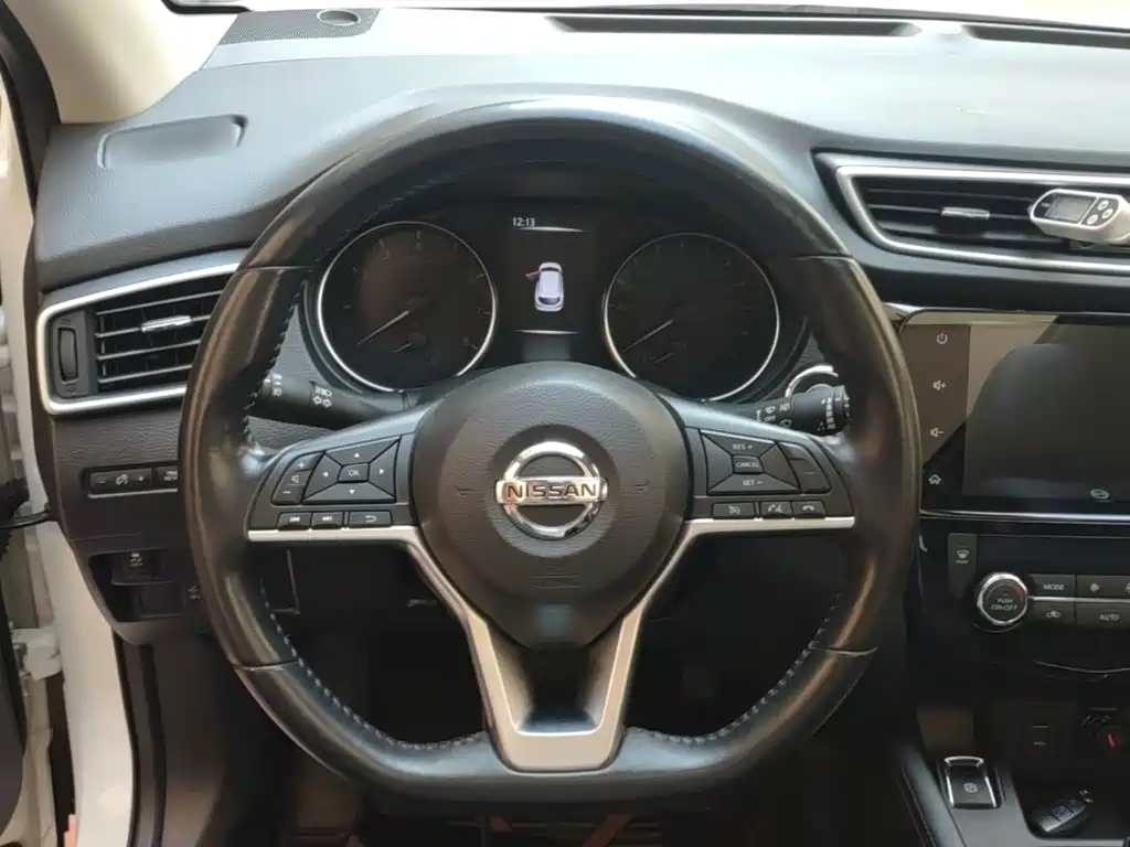Nissan Qashqai — фото 9