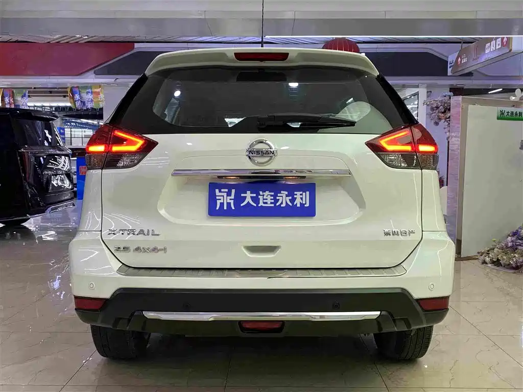 Nissan X-Trail — фото 16