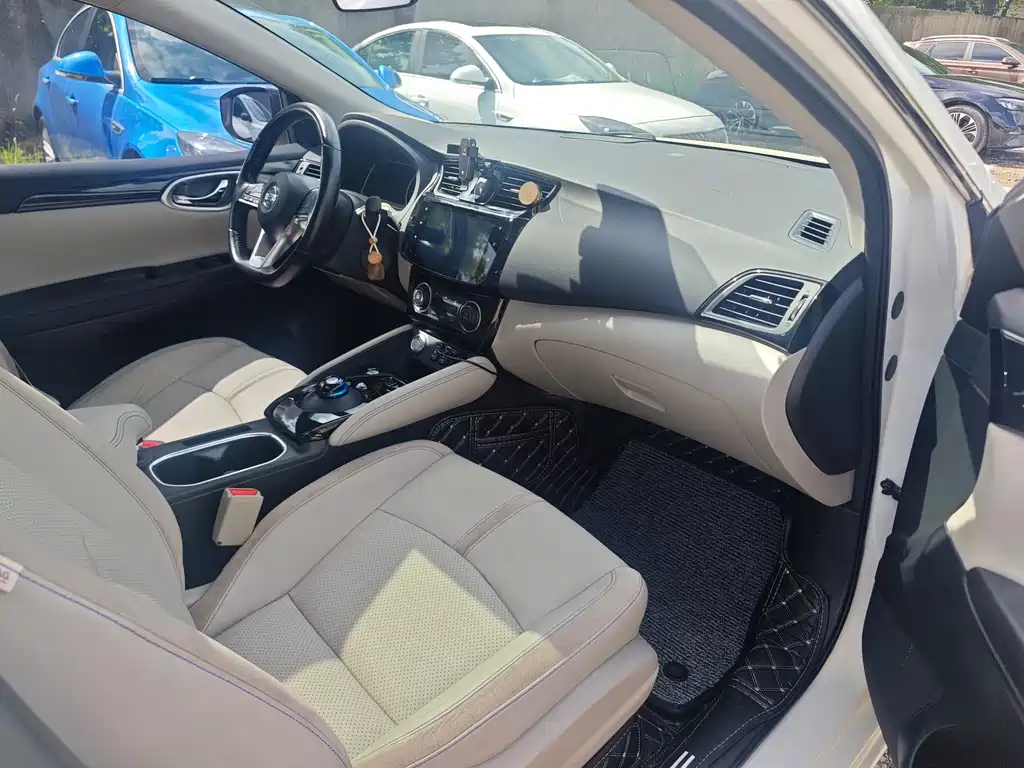 Nissan Sylphy EV — фото 11