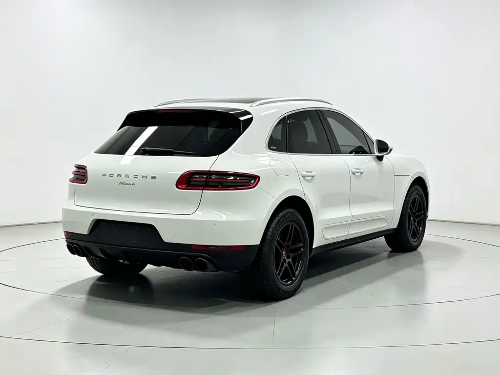 Porsche Macan — фото 7