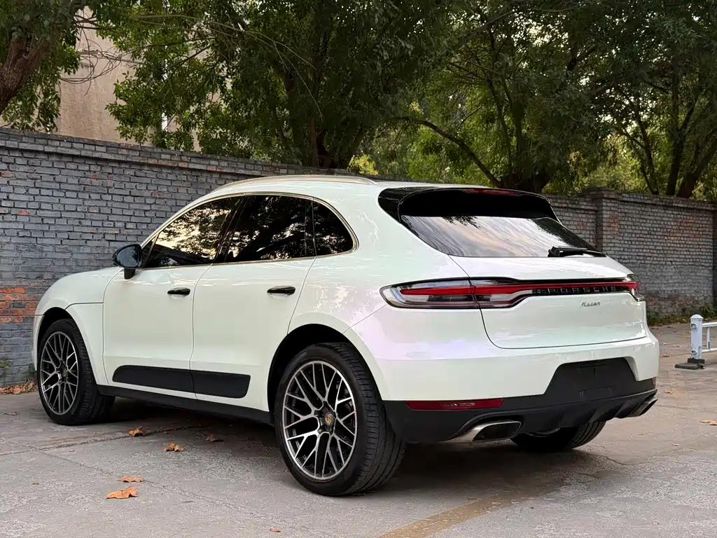 Porsche Macan — фото 11