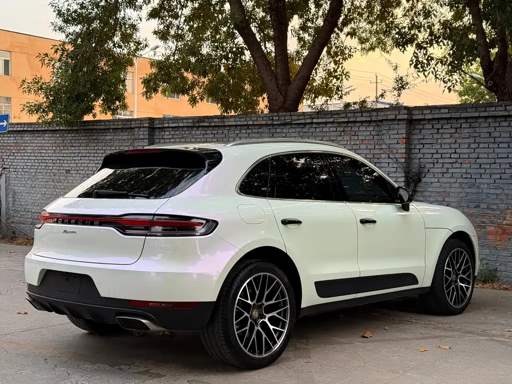 Porsche Macan — фото 10
