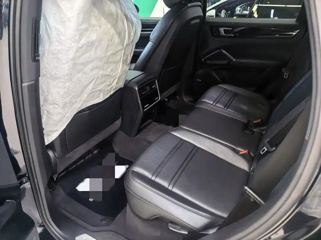 Porsche Cayenne — фото 7