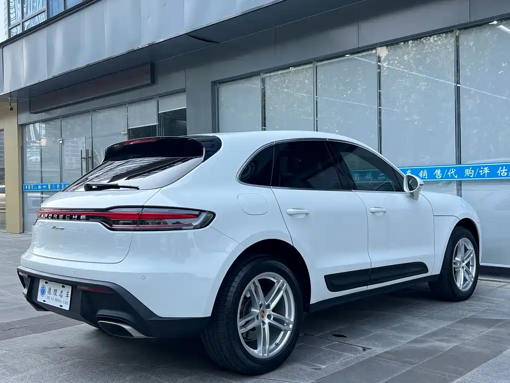 Porsche Macan — фото 14