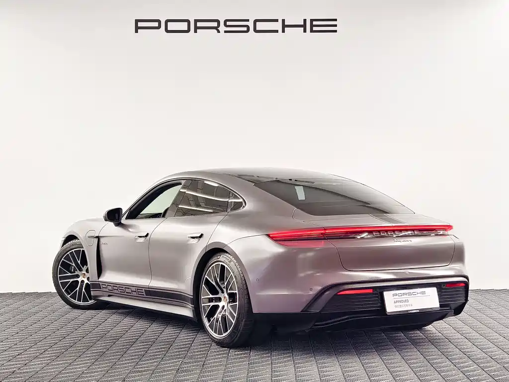 Porsche Taycan — фото 5