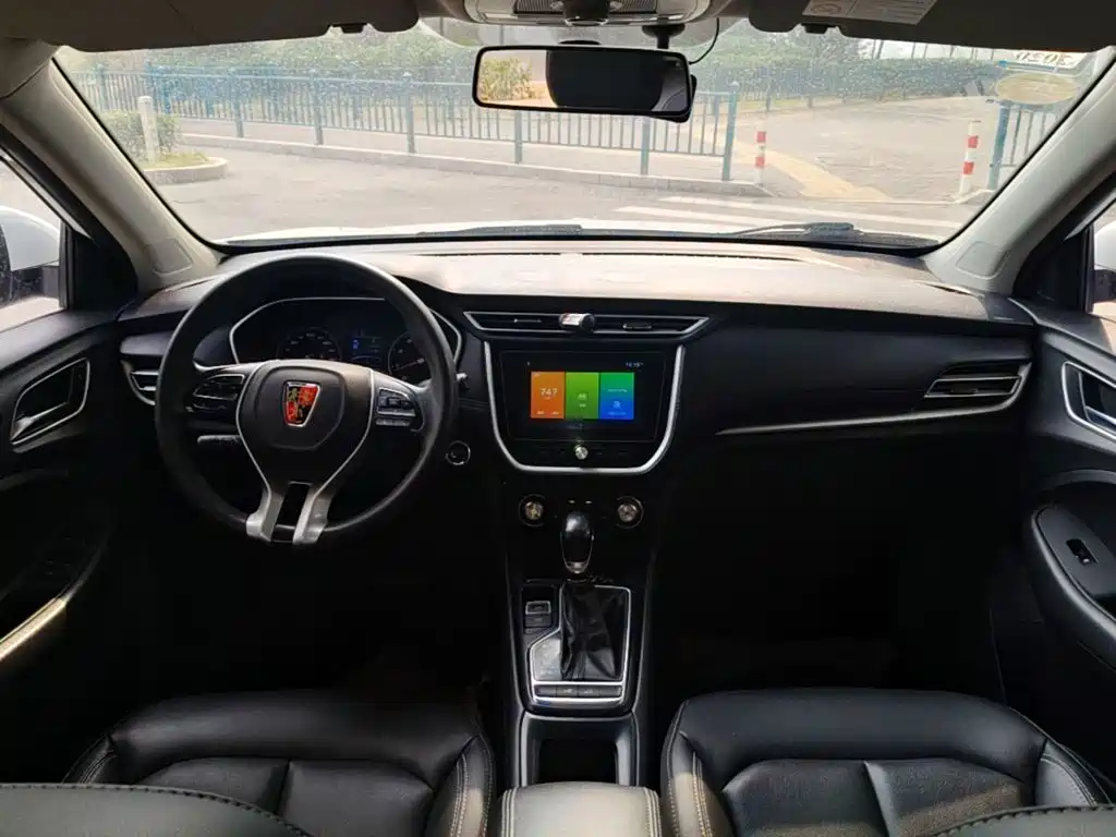 Roewe RX3 — фото 10