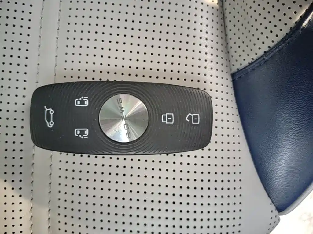 Roewe iMAX8 — фото 8