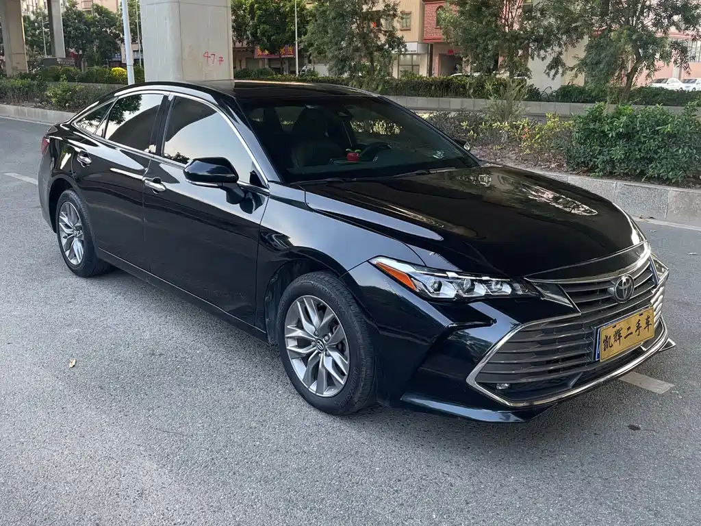 Toyota Avalon — фото 3
