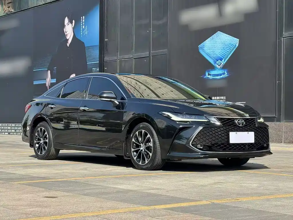 Toyota Avalon — фото 10