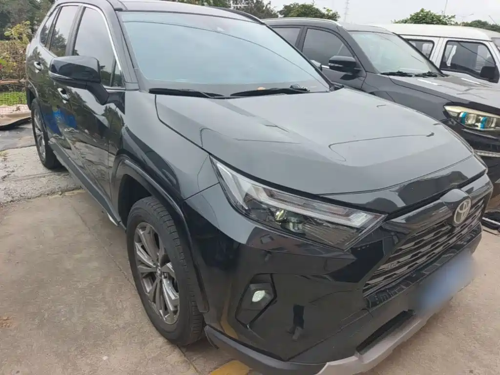 Toyota RAV4 — фото 3