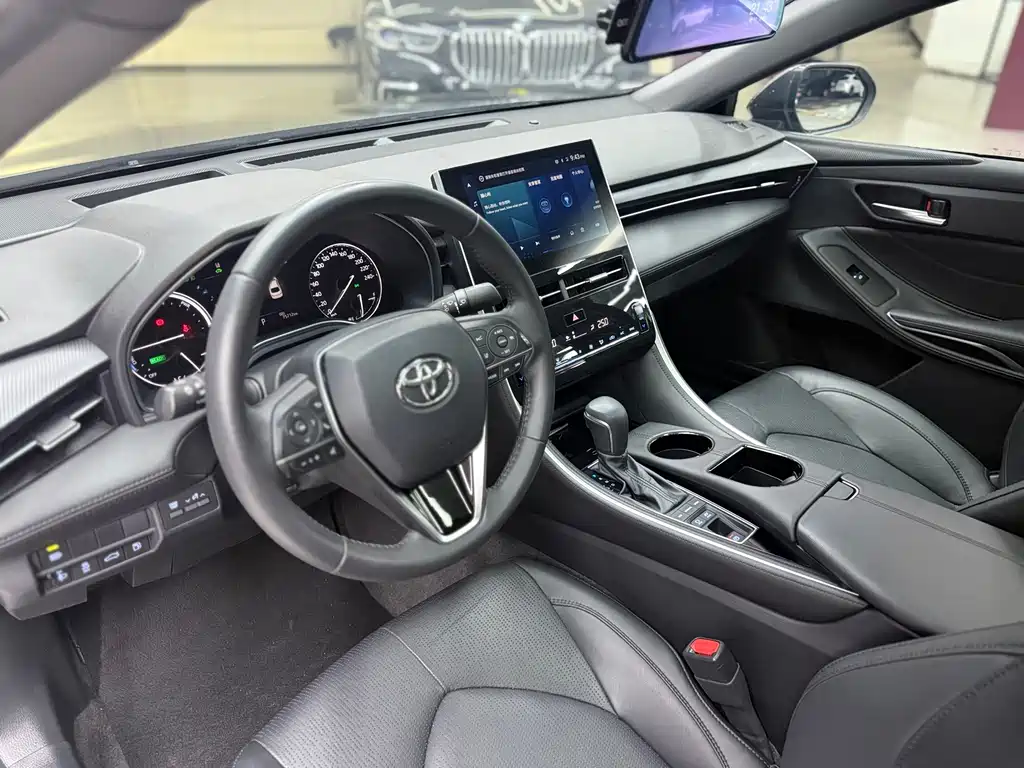 Toyota Avalon — фото 11