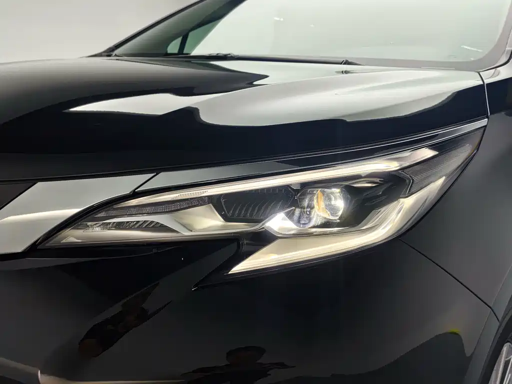 Toyota Sienna — фото 11