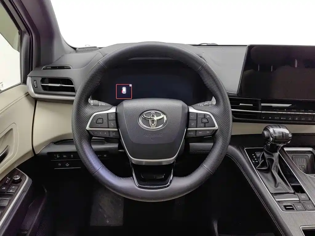 Toyota Sienna — фото 11