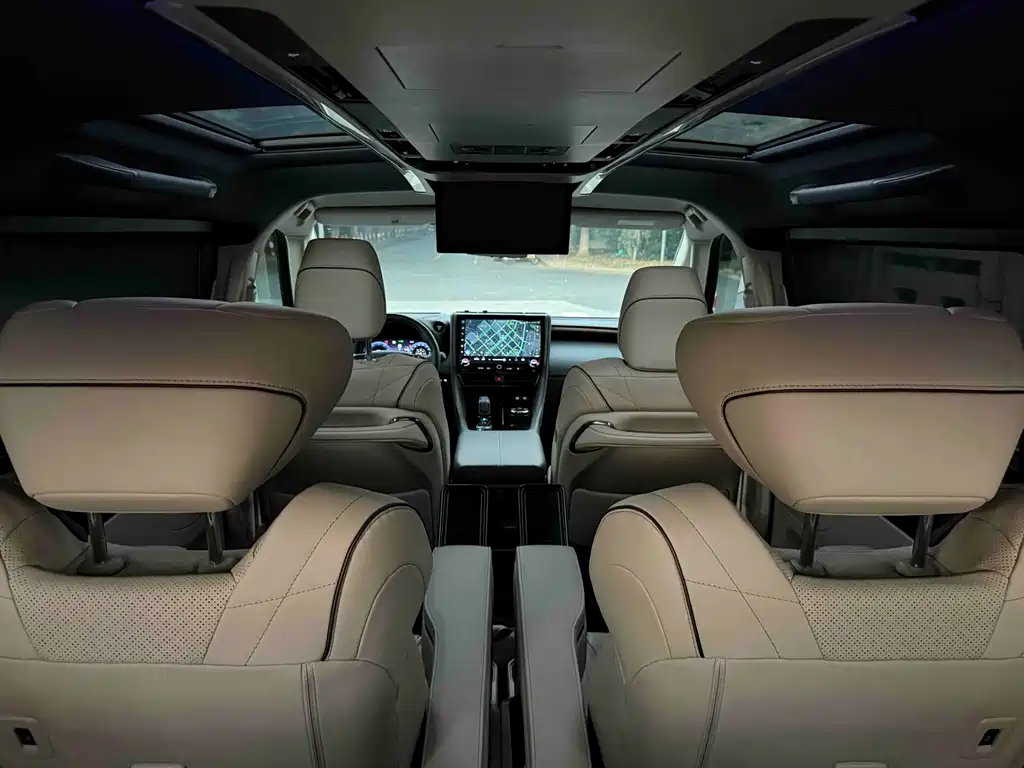 Toyota Vellfire — фото 29