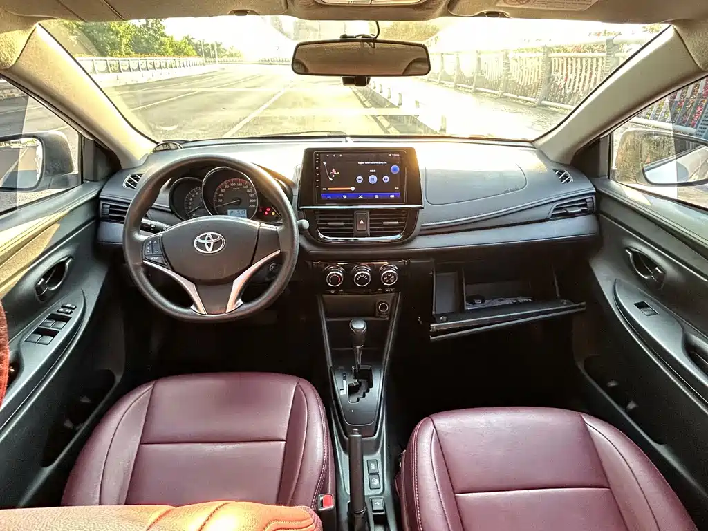 Toyota Vios — фото 6