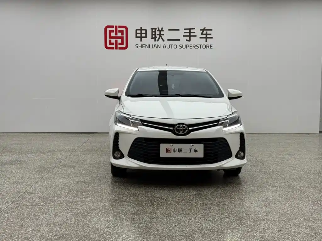 Toyota Vios — фото 5